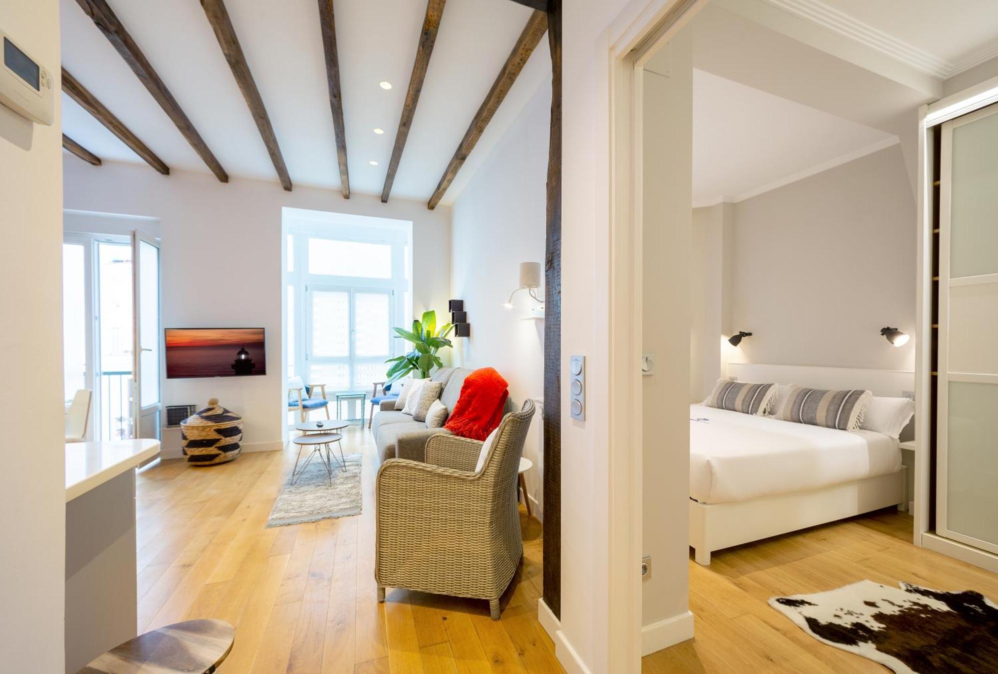 Kresala - Basque Stay Сан Себастиан Екстериор снимка